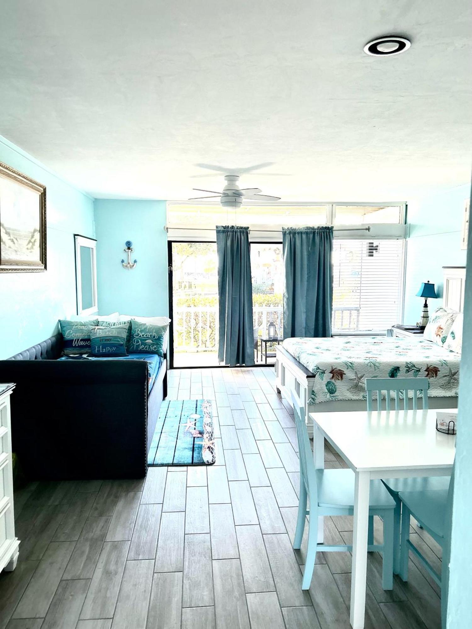 Park Place Unit 130 Cedar Key Exterior photo